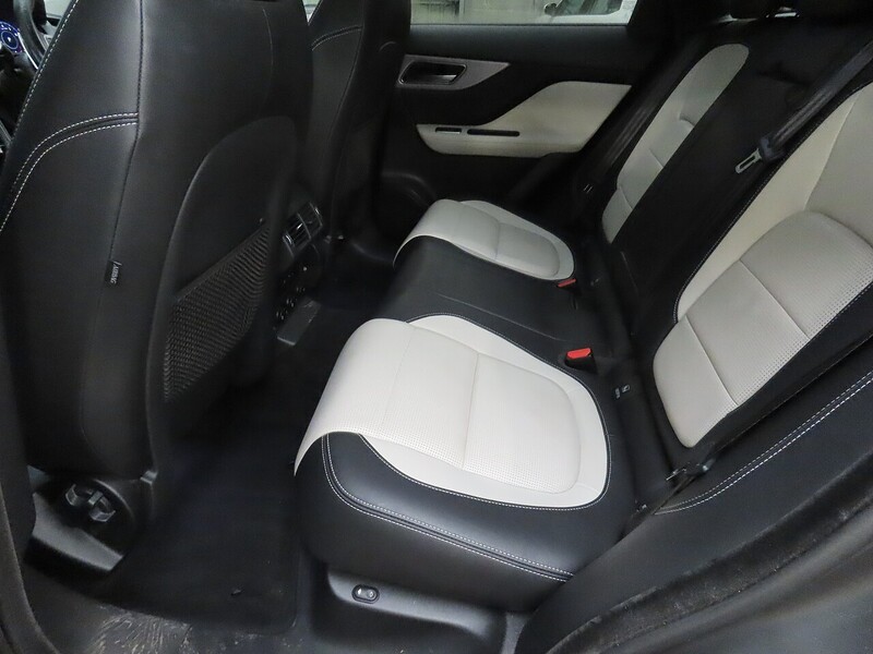 Used Jaguar F-Pace 2019 for sale - 76853364: Photo 9