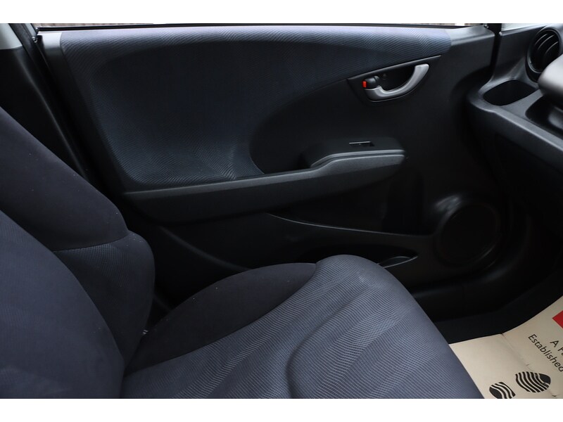 Used Honda Jazz 2010 for sale - 75945539: Photo 33