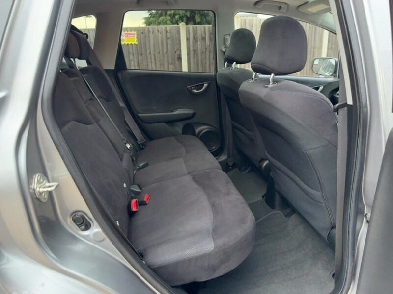 Used Honda Jazz 2010 for sale - 75945539: Photo 36