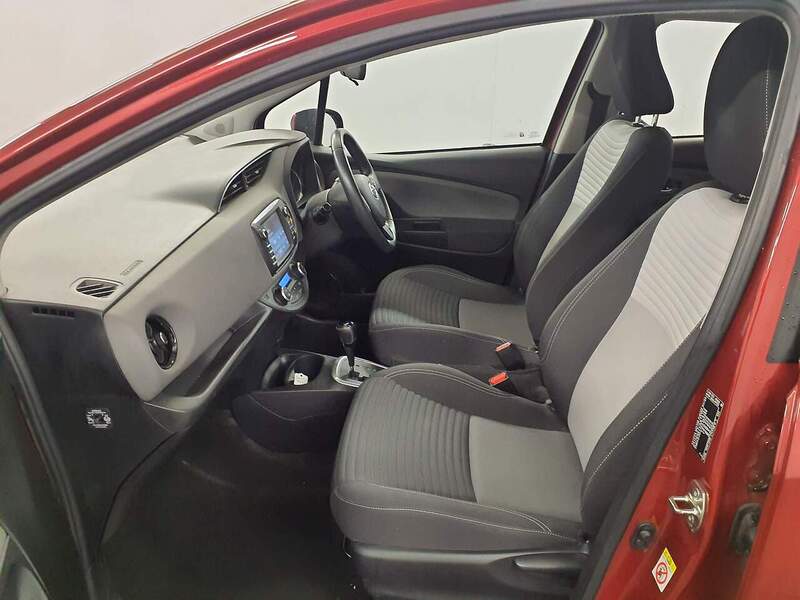 Used Toyota Yaris 2017 for sale - 76106305: Photo 12