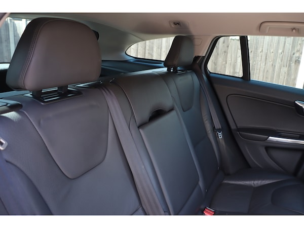 Used Volvo V60 for sale - 75542940: Photo 21