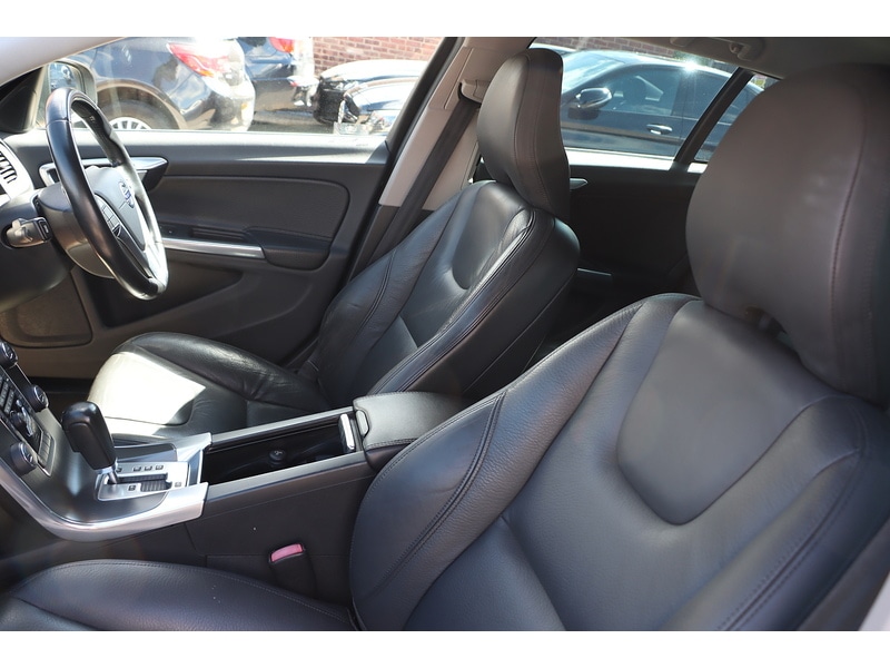 Used Volvo V60 for sale - 75542940: Photo 27