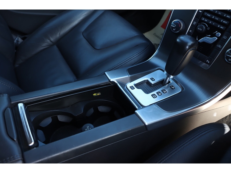 Used Volvo V60 for sale - 75542940: Photo 30