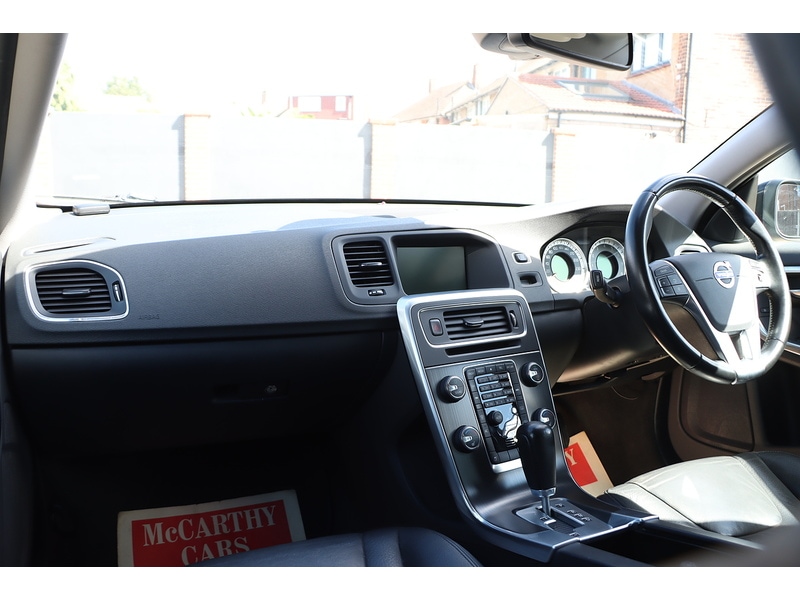 Used Volvo V60 for sale - 75542940: Photo 42