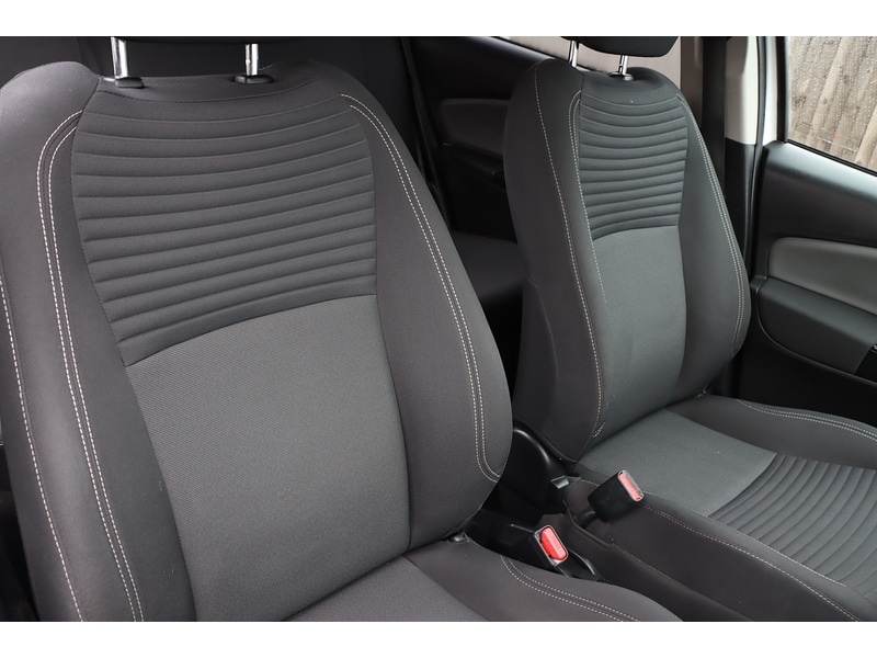 Used Toyota Yaris 2016 for sale - 77303219: Photo 21