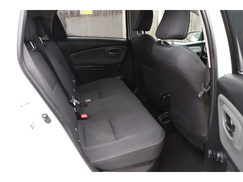 Used Toyota Yaris 2016 for sale - 77303219: Photo 24