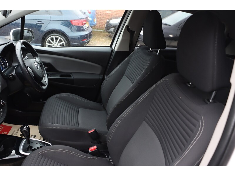 Used Toyota Yaris 2016 for sale - 77303219: Photo 31