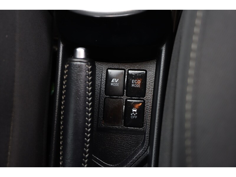 Used Toyota Yaris 2016 for sale - 77303219: Photo 39