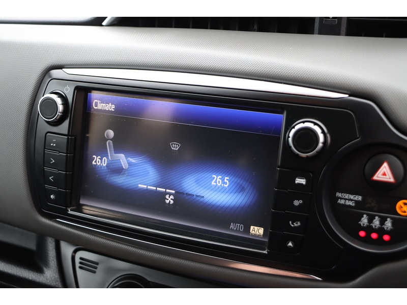 Used Toyota Yaris 2016 for sale - 77303219: Photo 9