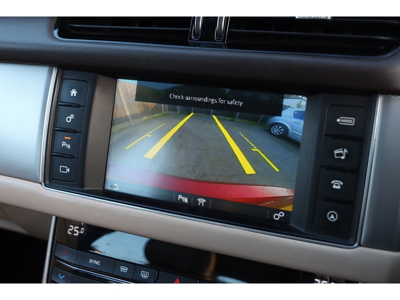 Used Jaguar XE 2015 for sale - 77072845: Photo 13