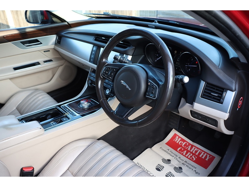 Used Jaguar XE 2015 for sale - 77072845: Photo 8