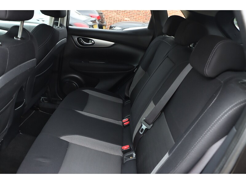 Used Nissan Qashqai 2017 for sale - 76113596: Photo 33