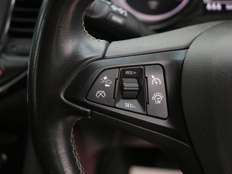 Used Vauxhall Astra 2018 for sale - 77049132: Photo 32