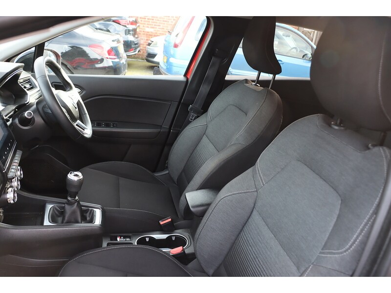 Used Renault Captur 2021 for sale - 77250863: Photo 32