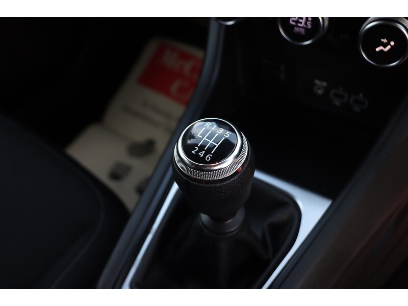 Used Renault Captur 2021 for sale - 77250863: Photo 37