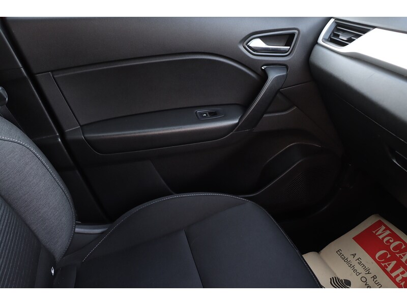 Used Renault Captur 2021 for sale - 77250863: Photo 39