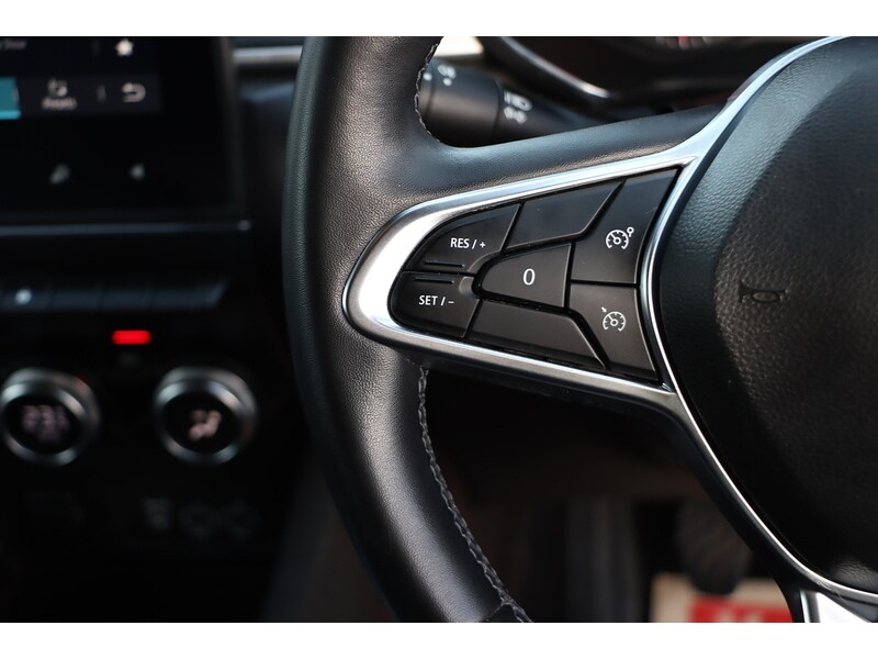 Used Renault Captur 2021 for sale - 77250863: Photo 40