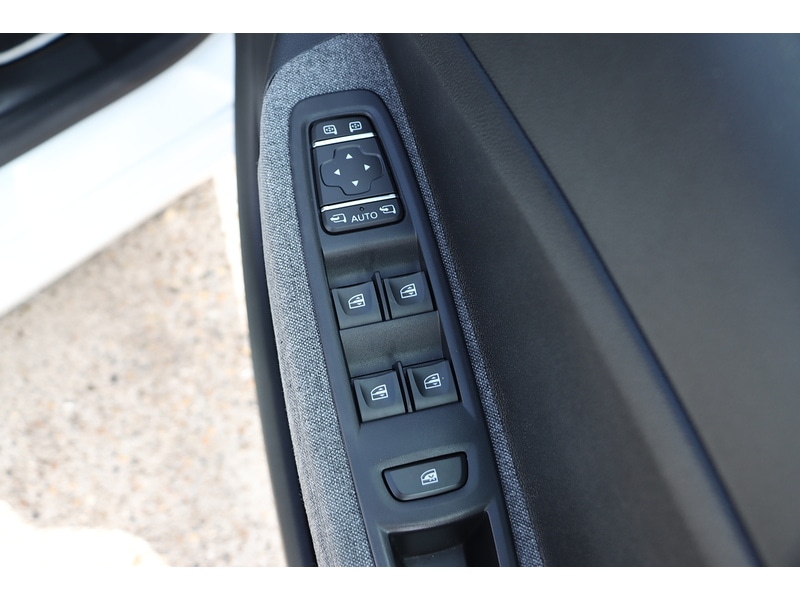 Used Renault Zoe 2020 for sale - 76009413: Photo 16