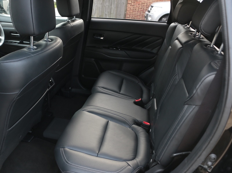 Used Mitsubishi Outlander 2019 for sale - 76323805: Photo 33