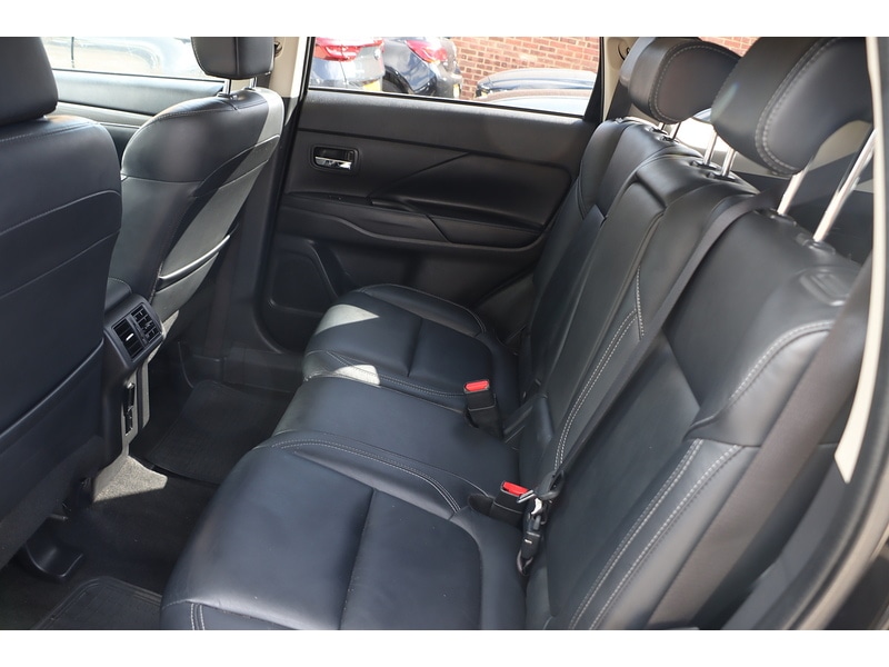 Used Mitsubishi Outlander 2020 for sale - 75877987: Photo 24