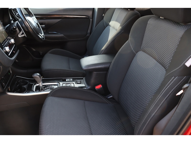 Used Mitsubishi Outlander 2020 for sale - 77651140: Photo 28