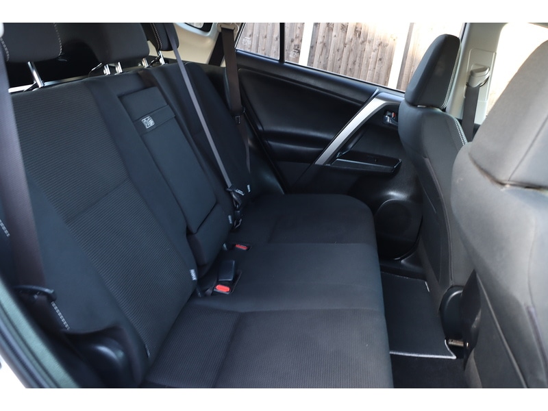 Used Toyota RAV4 2016 for sale - 76791214: Photo 14