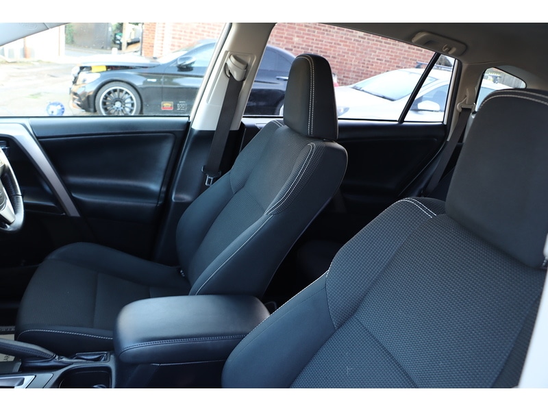 Used Toyota RAV4 2016 for sale - 76791214: Photo 19