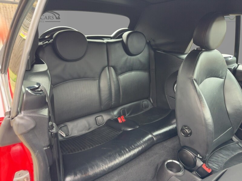 Used MINI Convertible 2010 for sale - 76791209: Photo 37