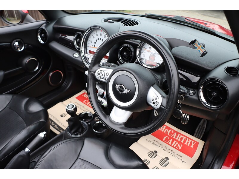 Used MINI Convertible 2010 for sale - 76791209: Photo 39