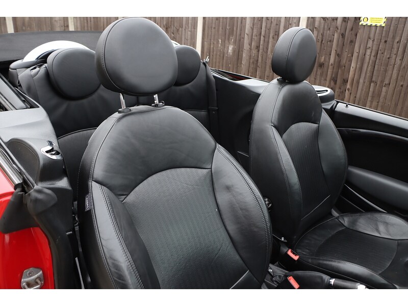 Used MINI Convertible 2010 for sale - 76791209: Photo 40