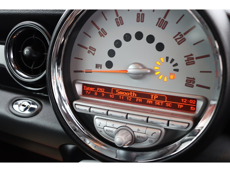 Used MINI Convertible 2010 for sale - 76791209: Photo 45