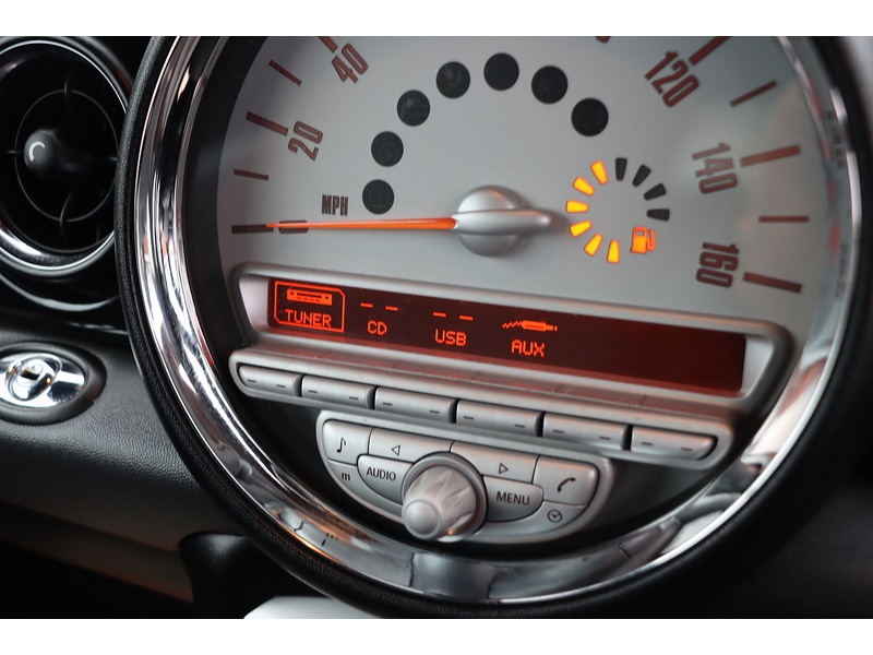 Used MINI Convertible 2010 for sale - 76791209: Photo 7