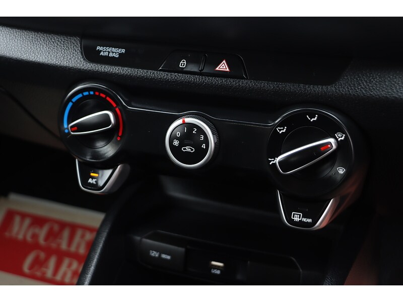 Used Kia Stonic 2021 for sale - 76148370: Photo 11