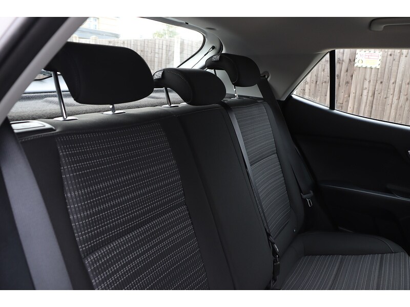 Used Kia Stonic 2021 for sale - 76148370: Photo 29