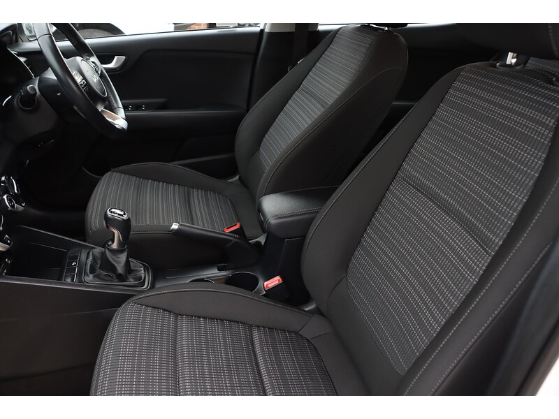 Used Kia Stonic 2021 for sale - 76148370: Photo 34