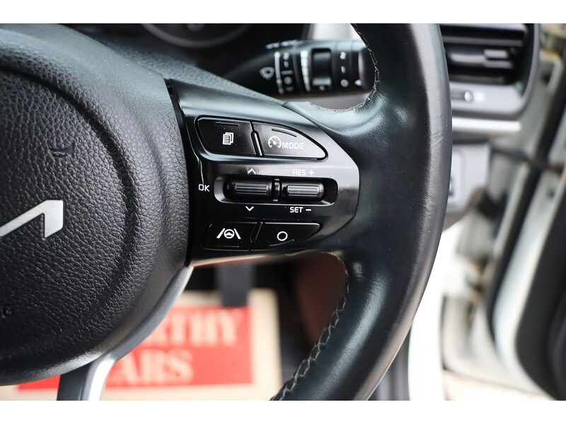 Used Kia Stonic 2021 for sale - 76148370: Photo 43