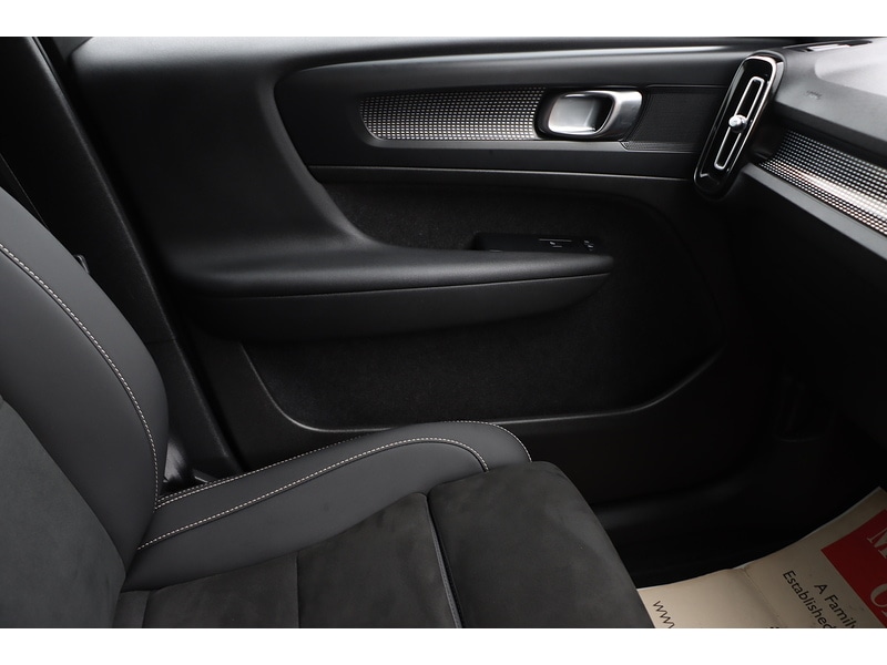 Used Volvo XC40 2022 for sale - 76148366: Photo 34