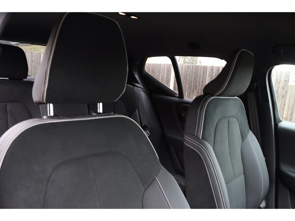Used Volvo XC40 2022 for sale - 76148366: Photo 9