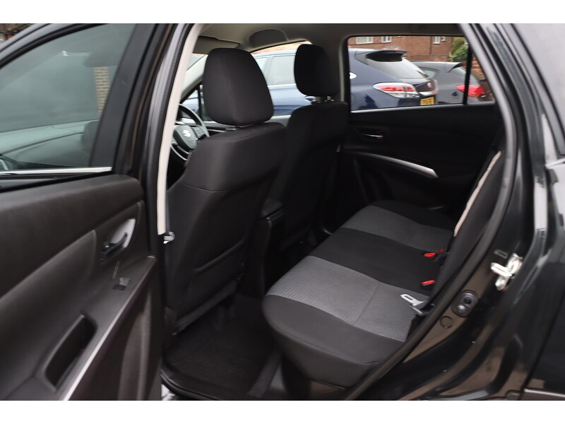 Used Suzuki SX4 S-Cross 2023 for sale - 75877989: Photo 32