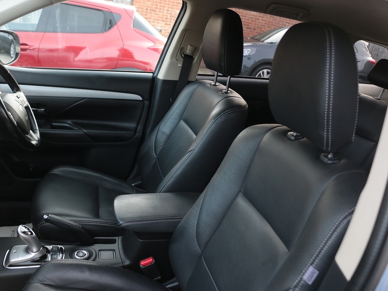 Used Mitsubishi Outlander 2015 for sale - 77027657: Photo 23