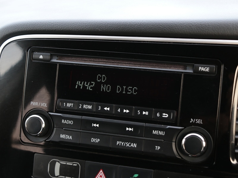 Used Mitsubishi Outlander 2015 for sale - 77027657: Photo 27