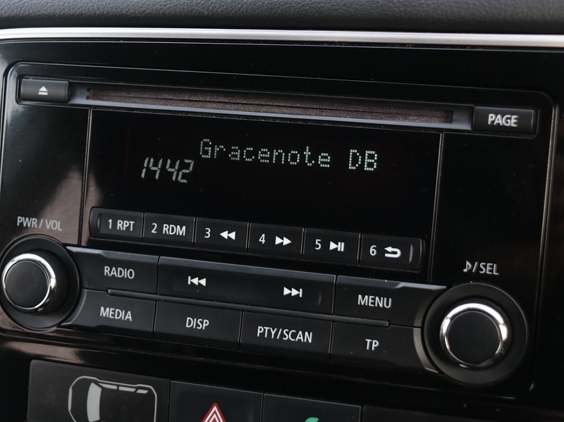 Used Mitsubishi Outlander 2015 for sale - 77027657: Photo 50