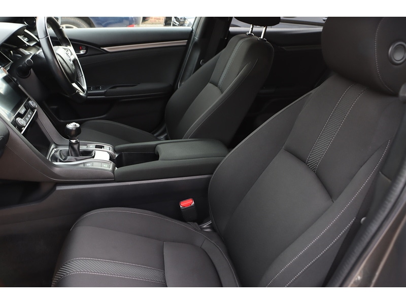 Used Honda Civic 2019 for sale - 76461145: Photo 30