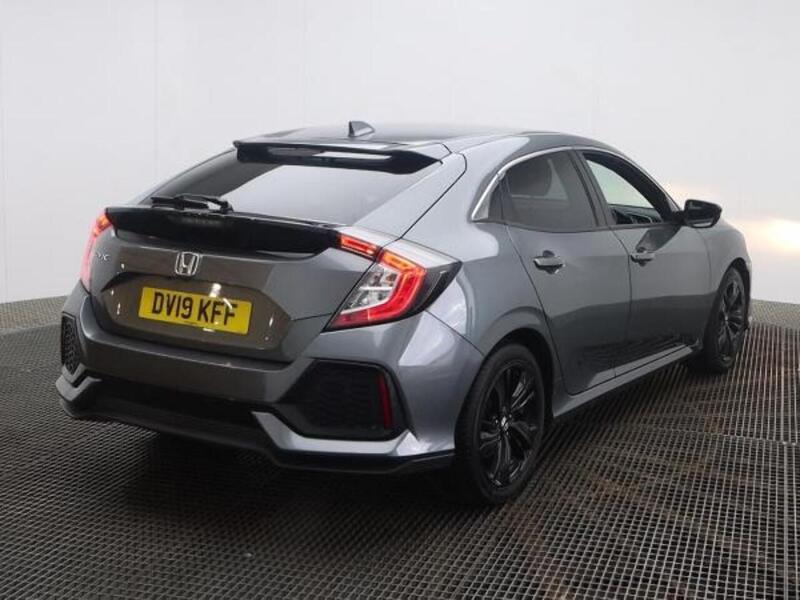 Used Honda Civic 2019 for sale - 76461145: Photo 8