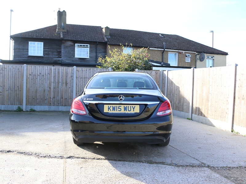 Used Mercedes-Benz C Class 2015 for sale - 76267472: Photo 11