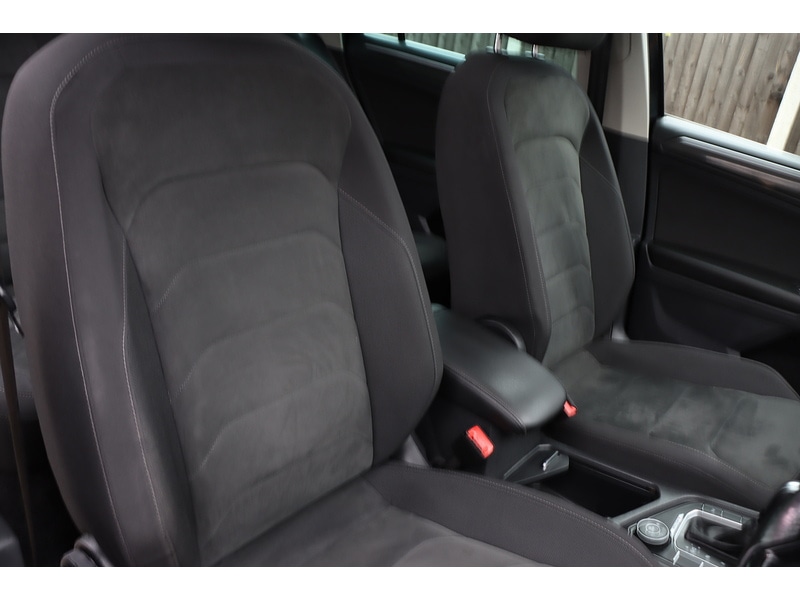 Used Volkswagen Tiguan 2020 for sale - 76791222: Photo 24