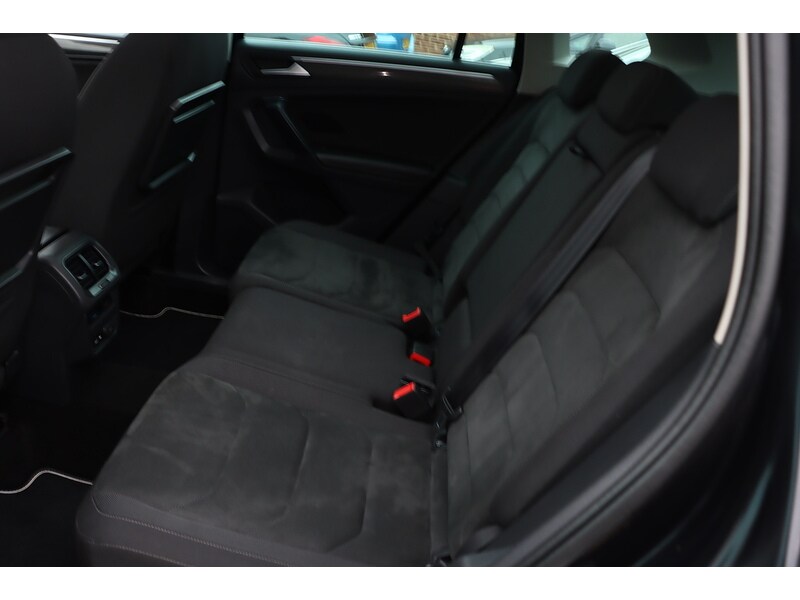 Used Volkswagen Tiguan 2020 for sale - 76791222: Photo 39