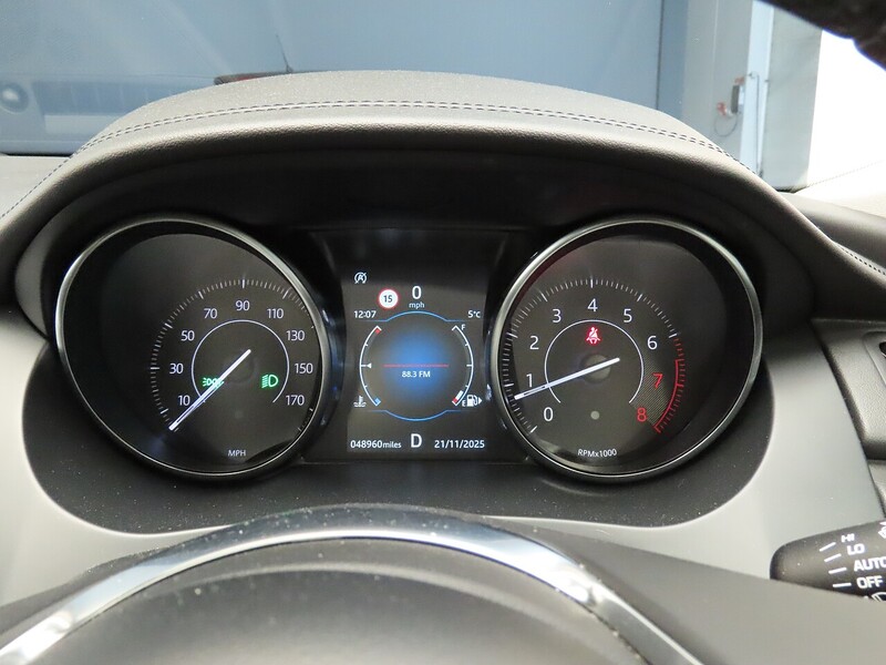 Used Jaguar E-Pace 2019 for sale - 76791220: Photo 11