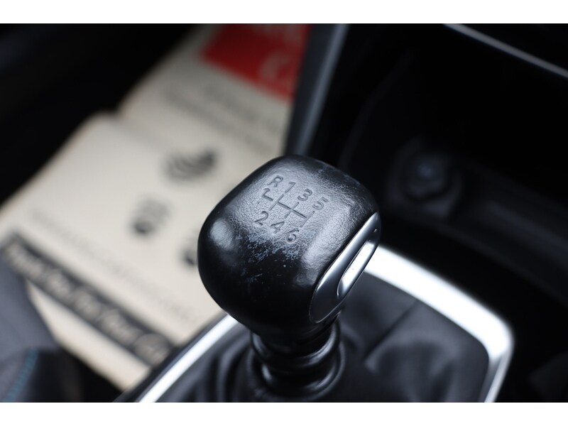 Used Peugeot 2008 2021 for sale - 77282345: Photo 41