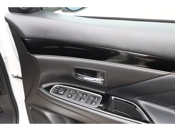 Used Mitsubishi Outlander 2018 for sale - 76113601: Photo 27